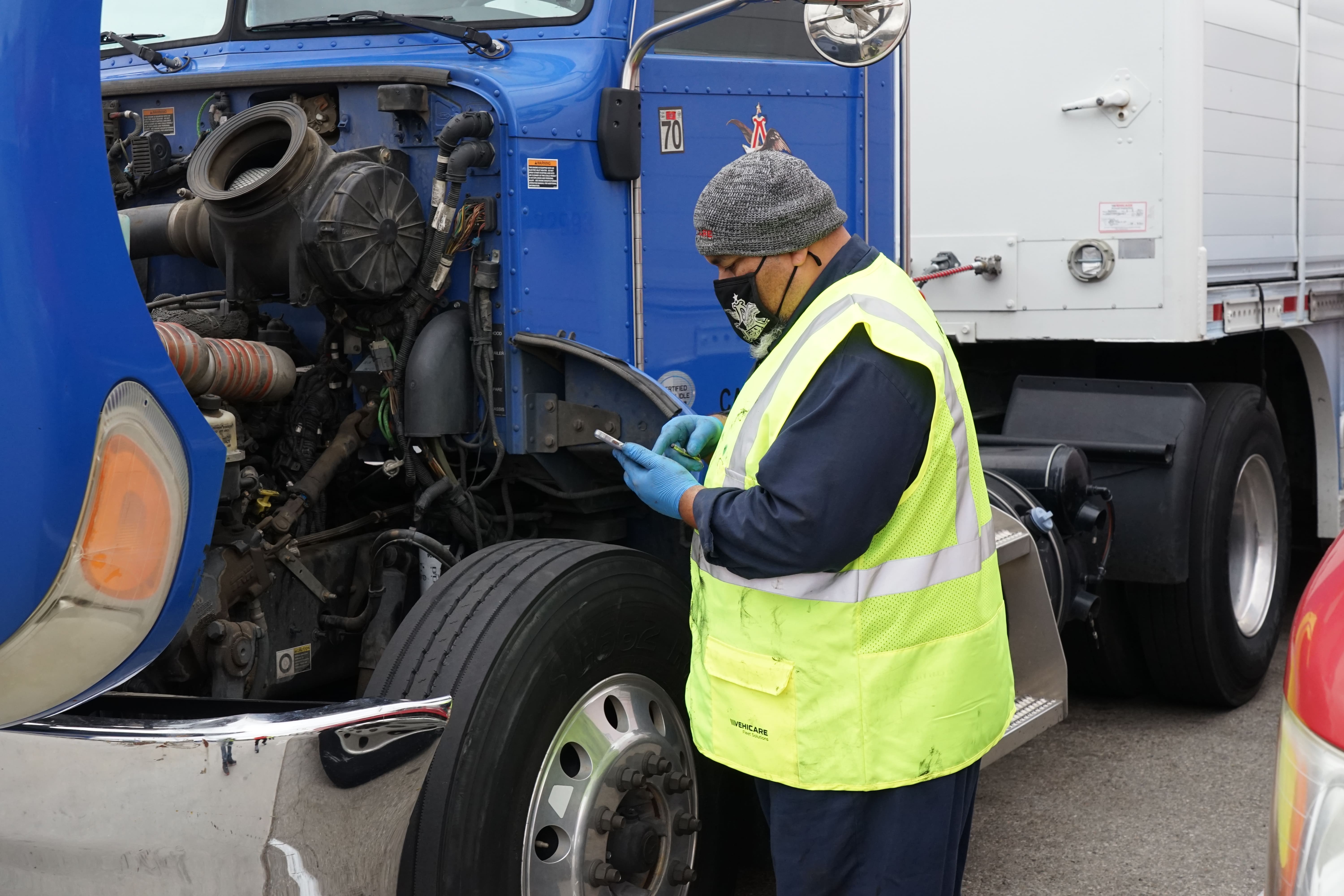 Hero_ServicePartsWarranty_ClarkeTech2